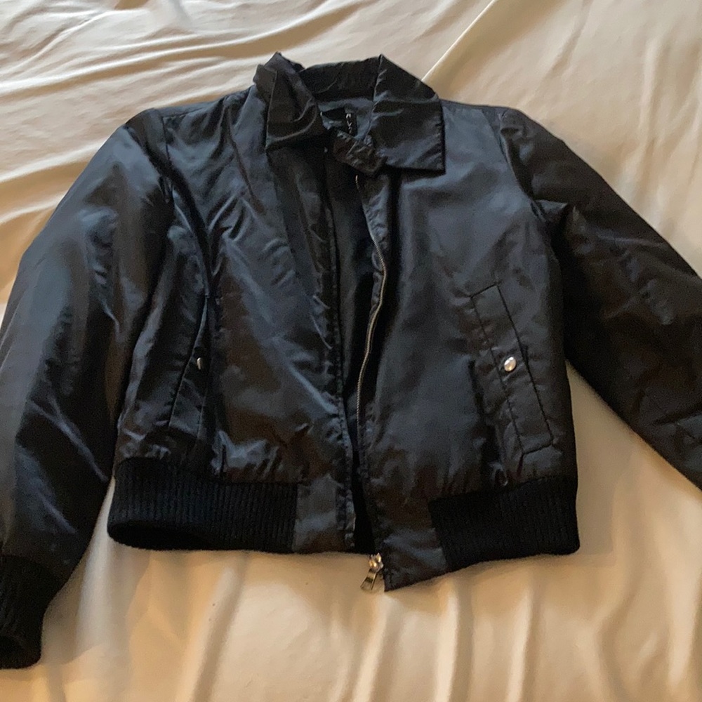 Black fall nylon jacket